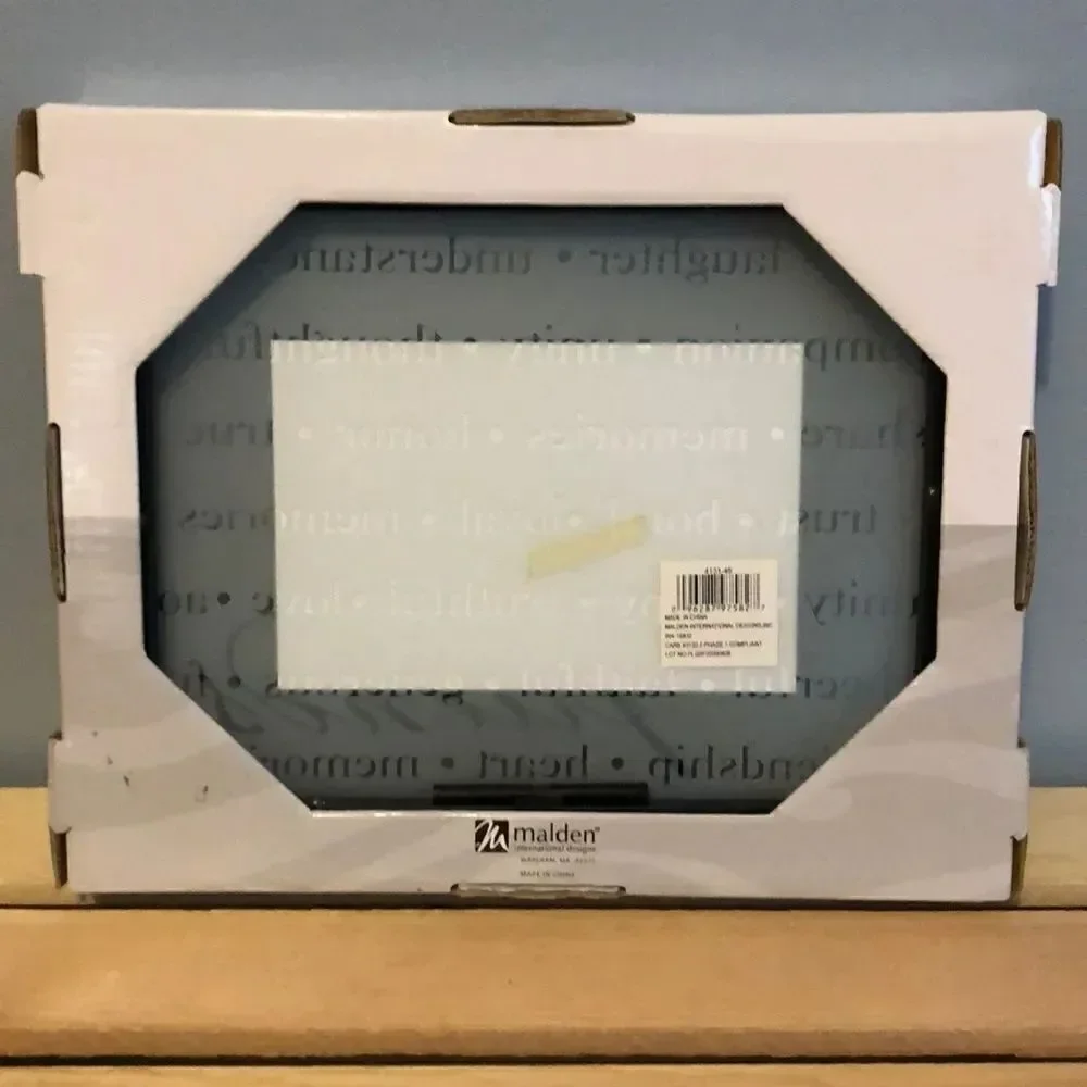 NIB 4x6” Friends Frame